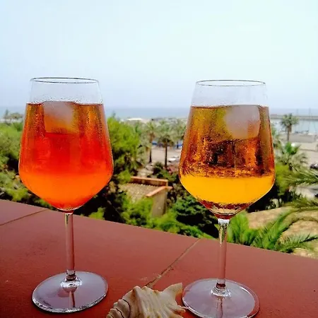 La Terrazza Di Pollon * San Leone